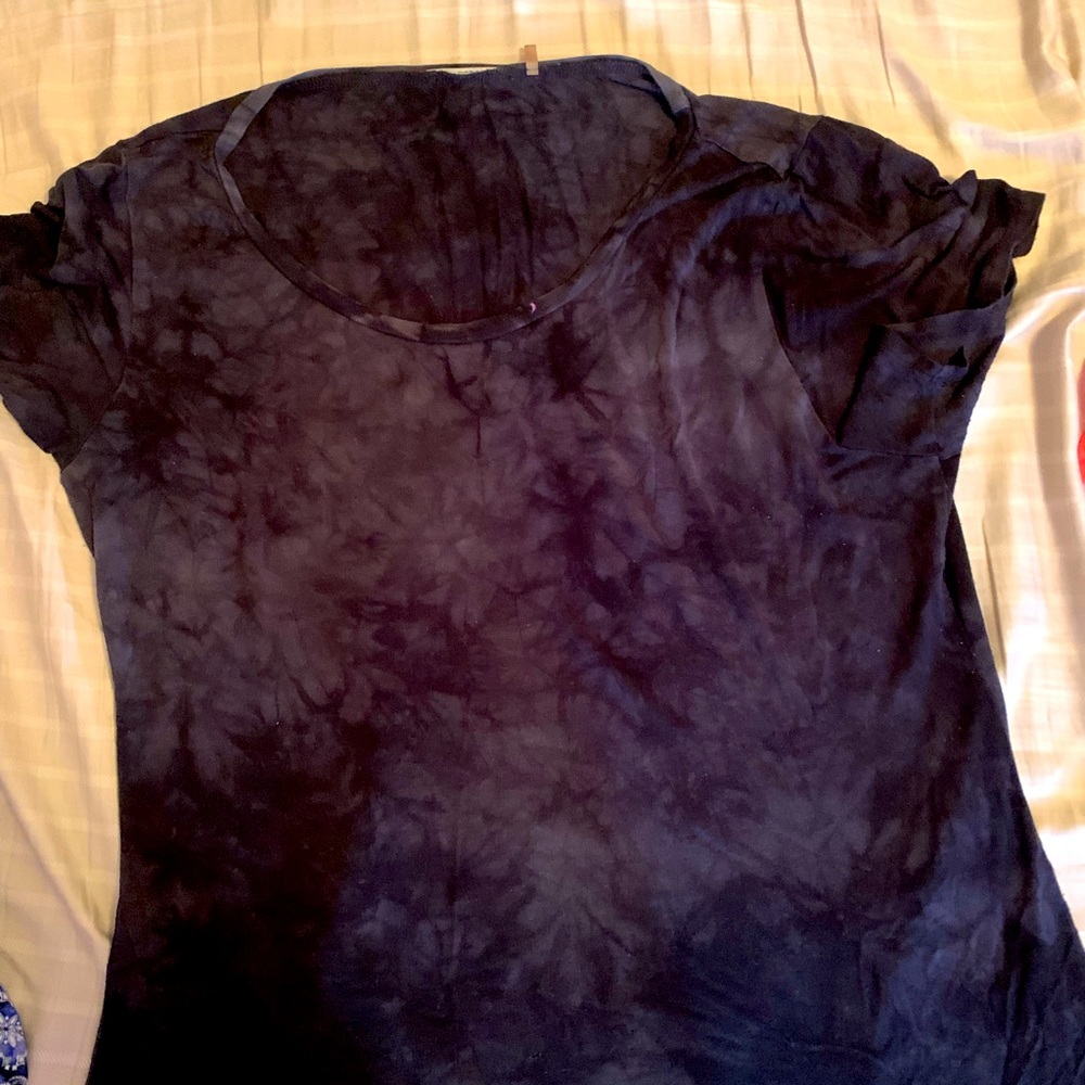 Tahari Black and gray marble shirt size XL